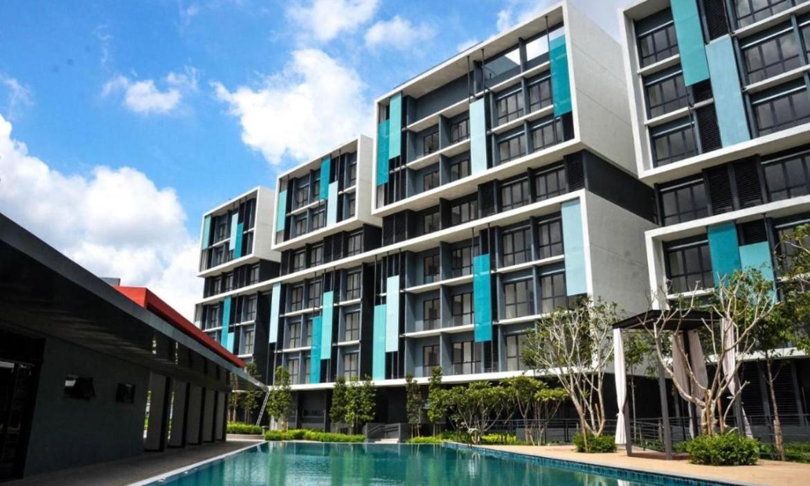 Core Soho Designer Suite @ Klia Sepang Buitenkant foto